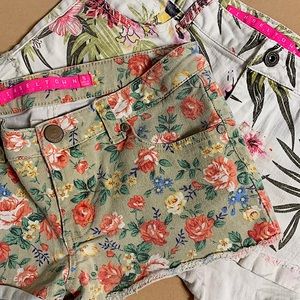 Tinseltown Floral Print Shorts